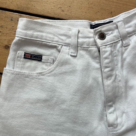 Vintage White High Rise Cut-Off Shorts - Size 25 - Picture 2 of 4